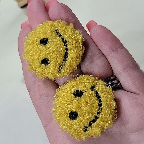 Fuzzy Smile Oversized Button Style Stud Earrings, unisex - Picture 4 of 4